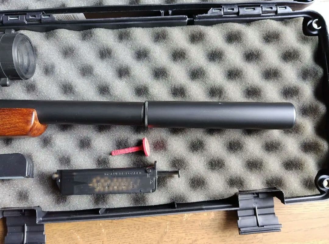 東京マルイ製　VSR-10 Gスペック　 木製銃床 、スコープ、ドットサイト付き