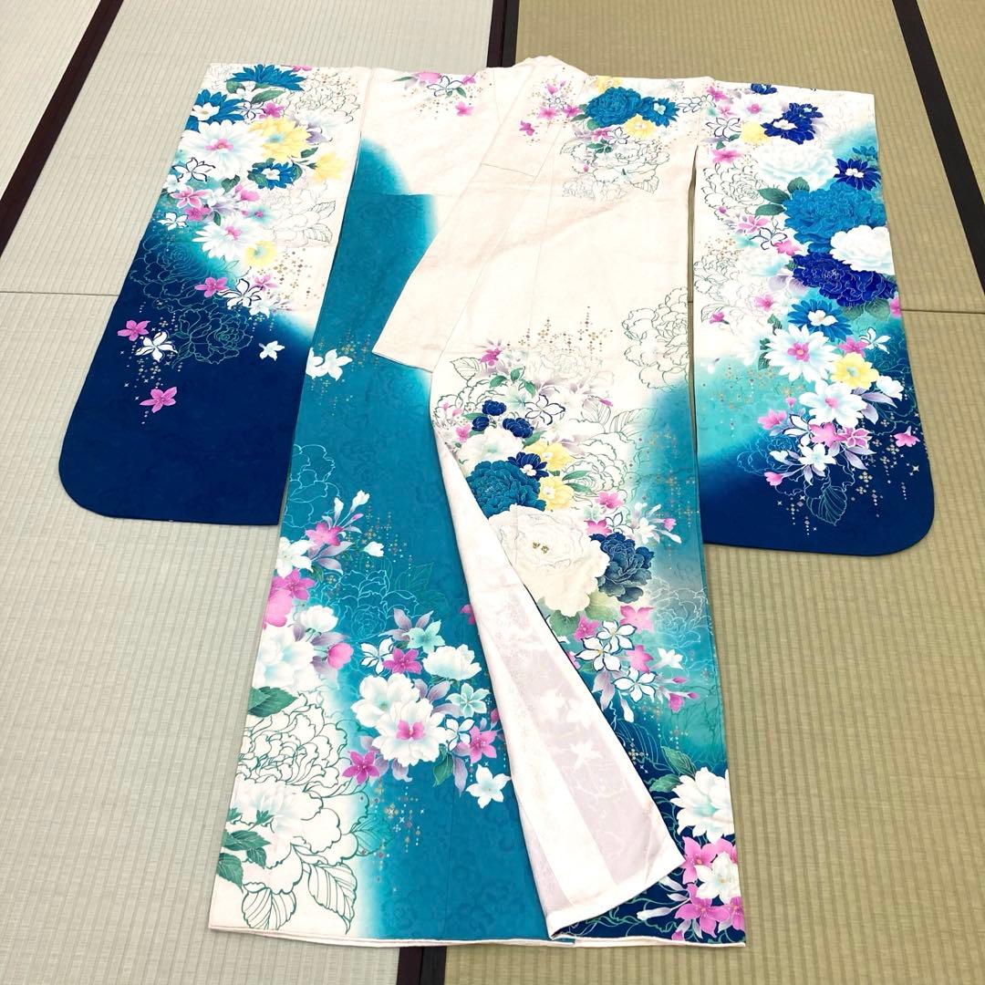 ☆中古品☆振袖　単品　正絹　白・青系ラメ入り花模様B級品ヤケ有り振袖