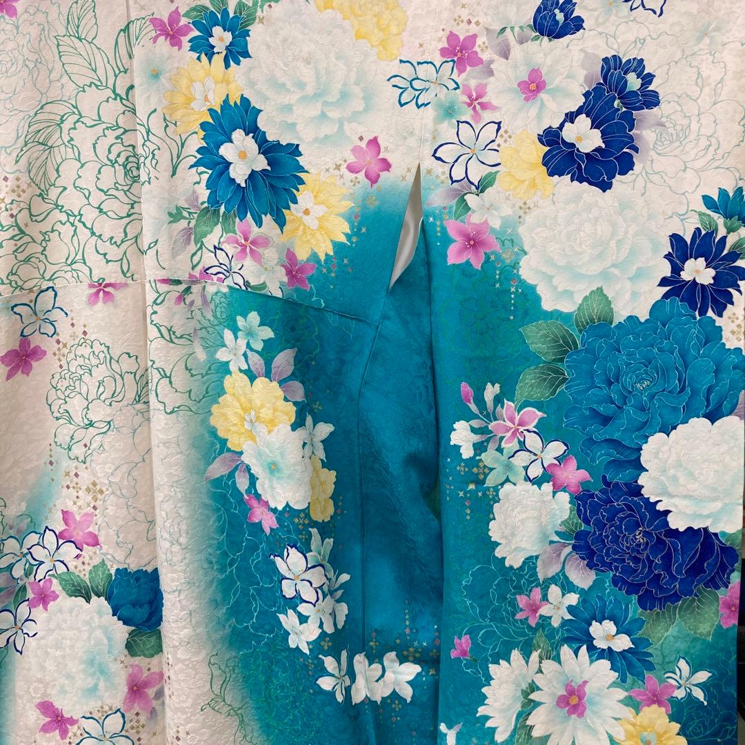 ☆中古品☆振袖　単品　正絹　白・青系ラメ入り花模様B級品ヤケ有り振袖