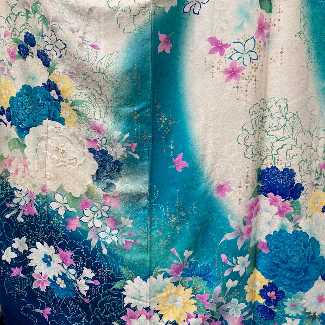 ☆中古品☆振袖　単品　正絹　白・青系ラメ入り花模様B級品ヤケ有り振袖