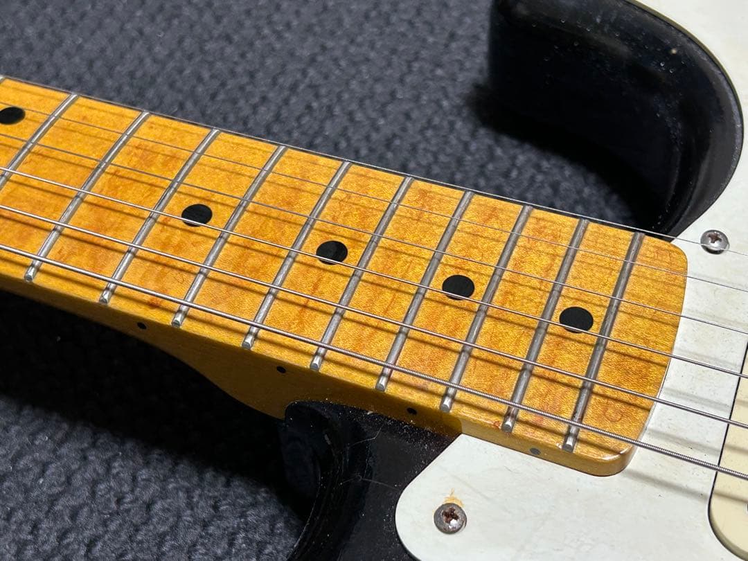 fender japan st57-VSP 雰囲気イケメン　ケース付き