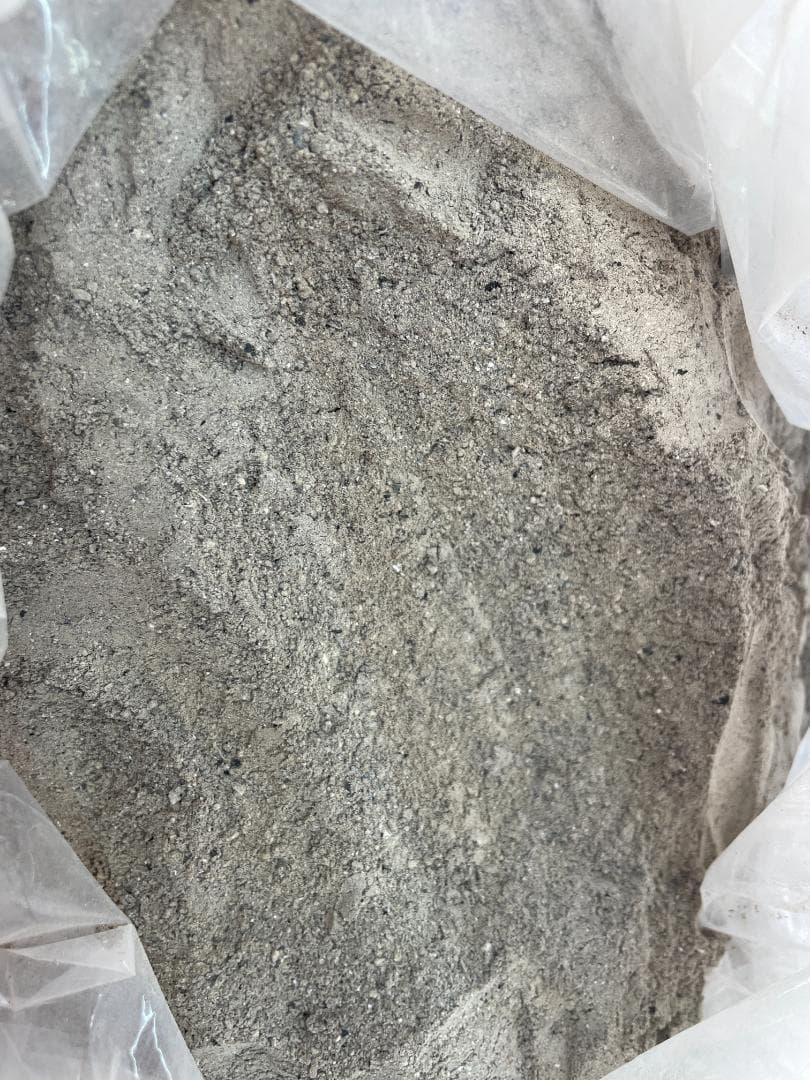 火鉢　付属品　炭5キロ程度　炭ならし　五徳　三つ足　　12c99.1