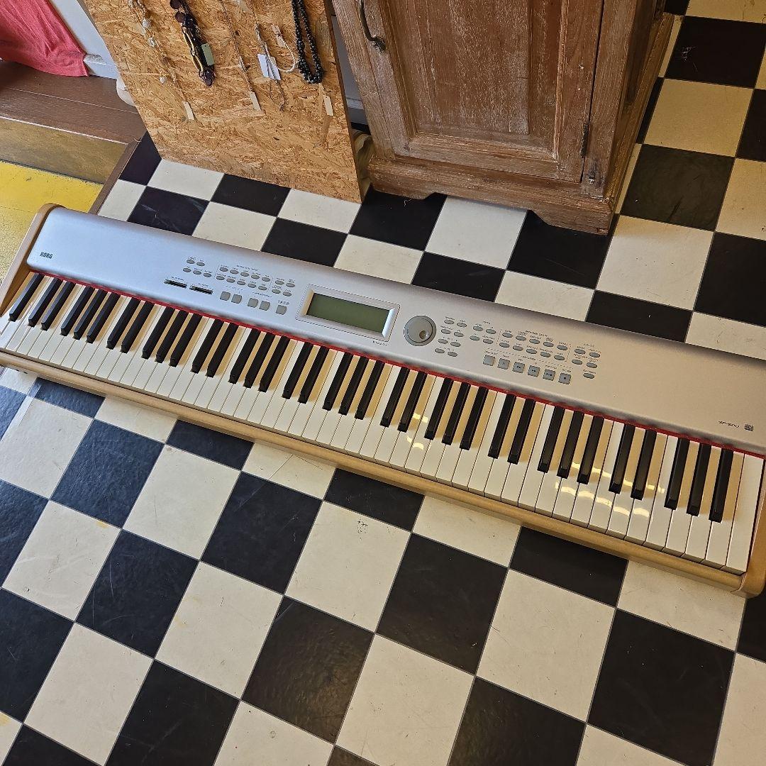 KORG SP-500 88鍵盤 電子ピアノ 本体のみ