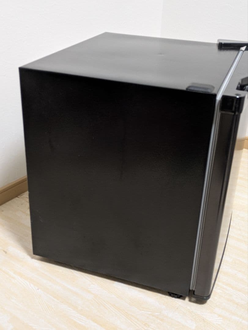 美品 2023年製 46リットル 冷蔵庫 JR046ML01GM MAXZEN