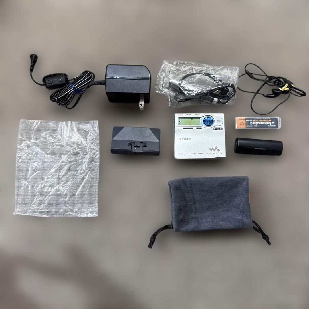 SONY MD WalkmanポータブルプレーヤーMZ-R910（動作確認済み）