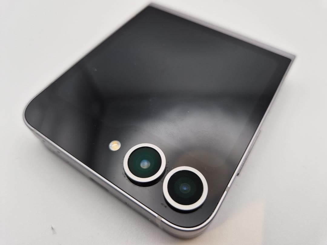 Samsung Galaxy Z Flip6 本体