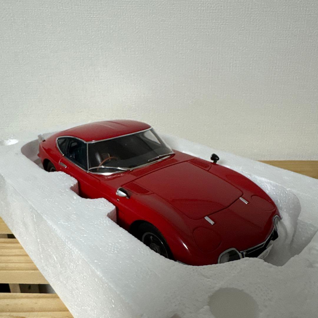 Autoart 1/18 トヨタ 2000GT クーペ