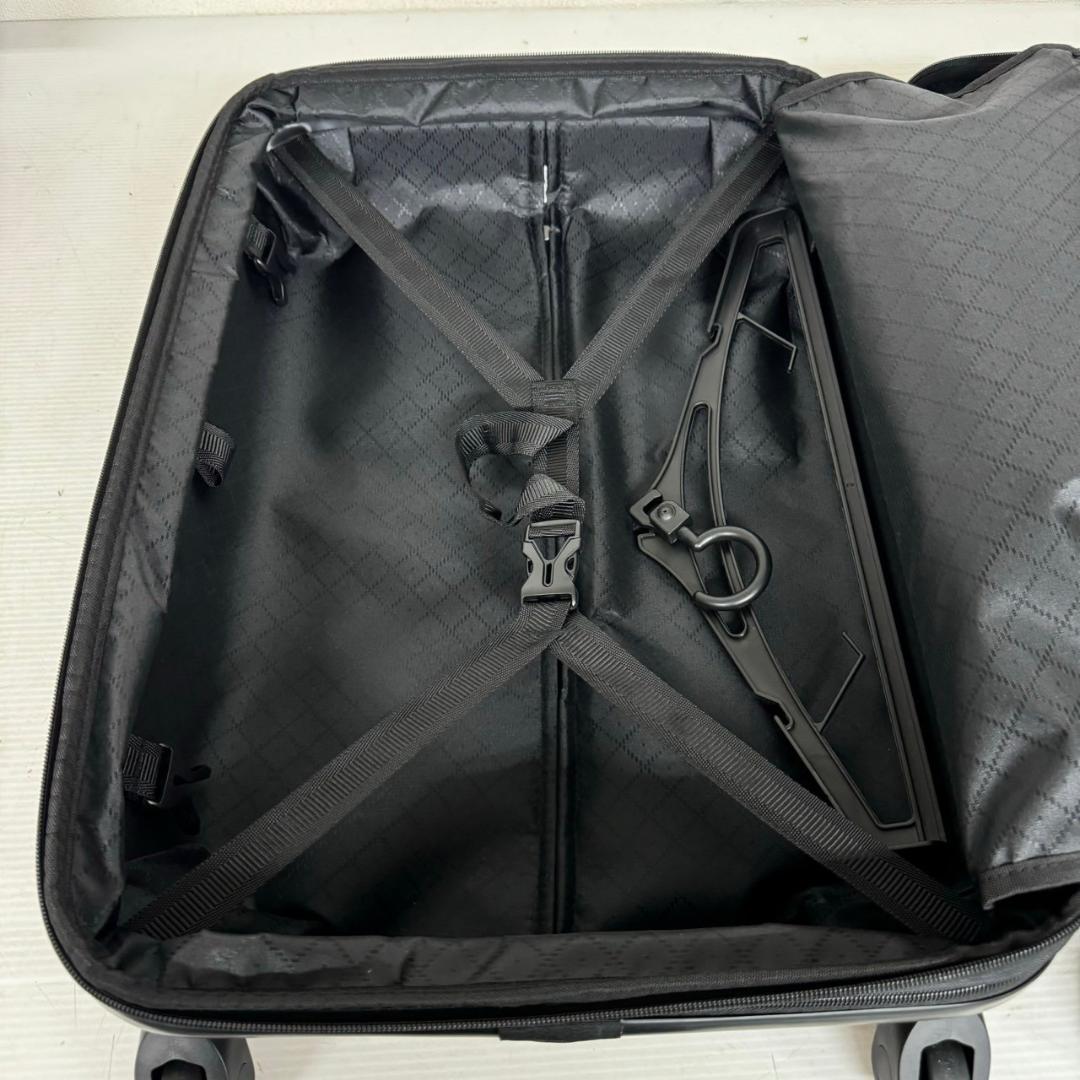 グリフィンランド キャリーケース 旅行鞄 スーツケース 新品未使用 Y0192