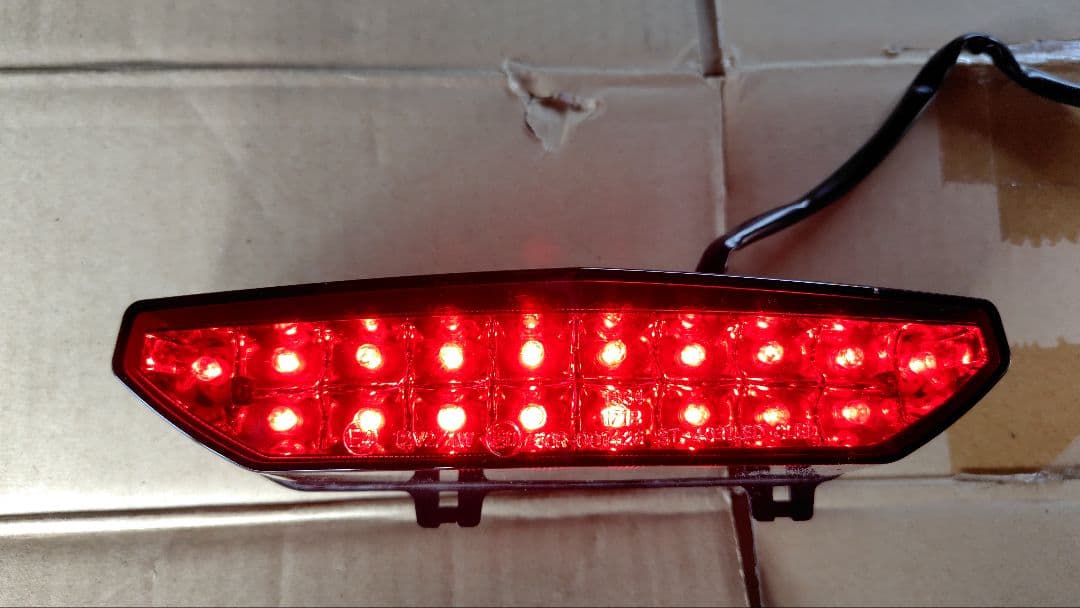 POSH ZRX1200 ダエグ用　LEDテールユニット[ダークレッド]