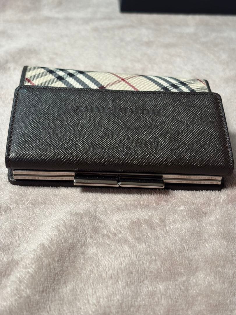 【新品・未使用】BURBERRY 二つ折り財布 ブラウン チェック柄