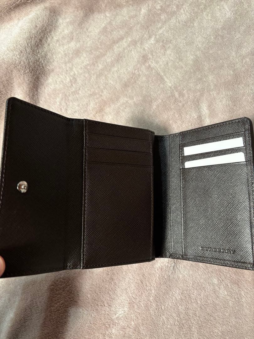 【新品・未使用】BURBERRY 二つ折り財布 ブラウン チェック柄