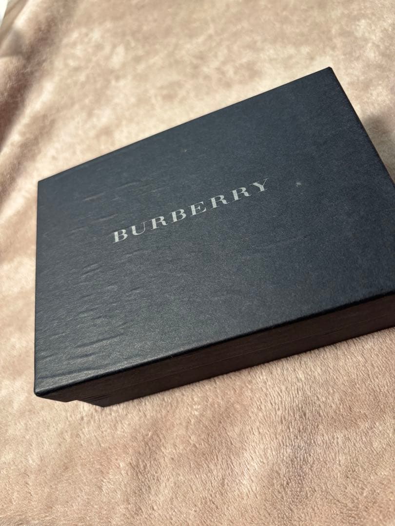 【新品・未使用】BURBERRY 二つ折り財布 ブラウン チェック柄