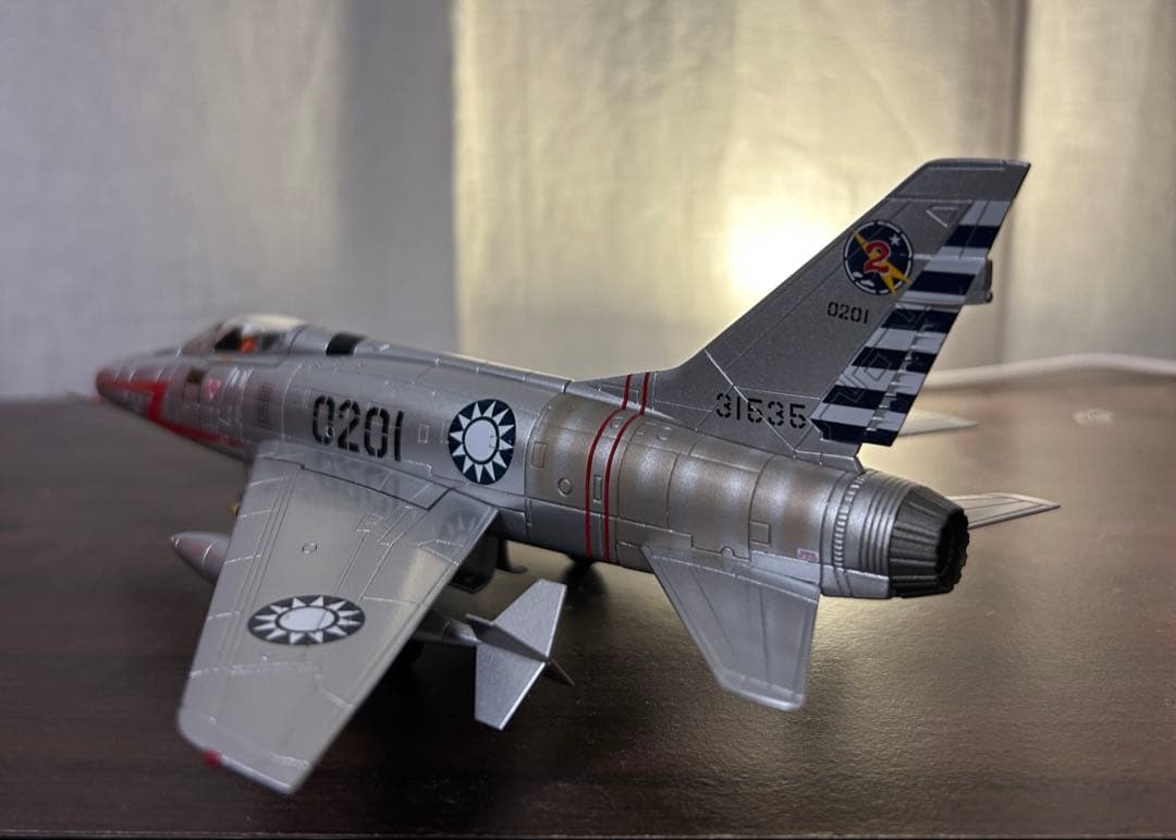 ホビーマスター F-100D 台湾 中華民国空軍 第41戦闘機作戦隊 1/72