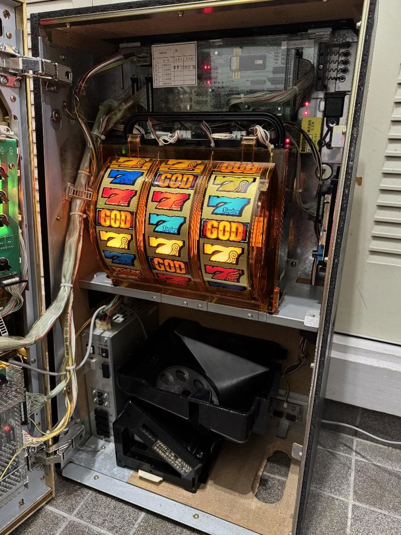 【ご自宅まで送料無料‼️】ミリオンゴッド　ミズホ　4号機