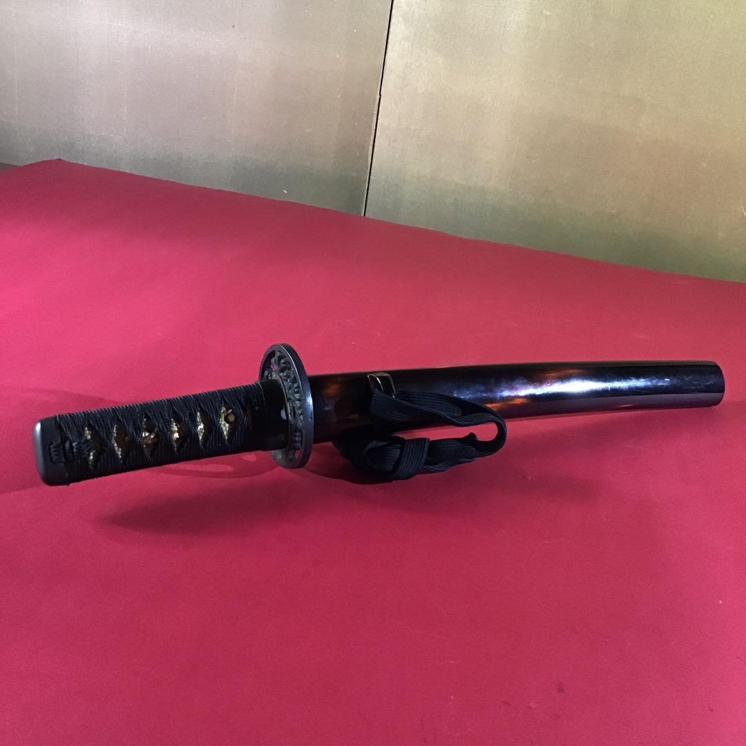 時代物　短刀拵　繋ぎは模造刀　刃は入っていません。