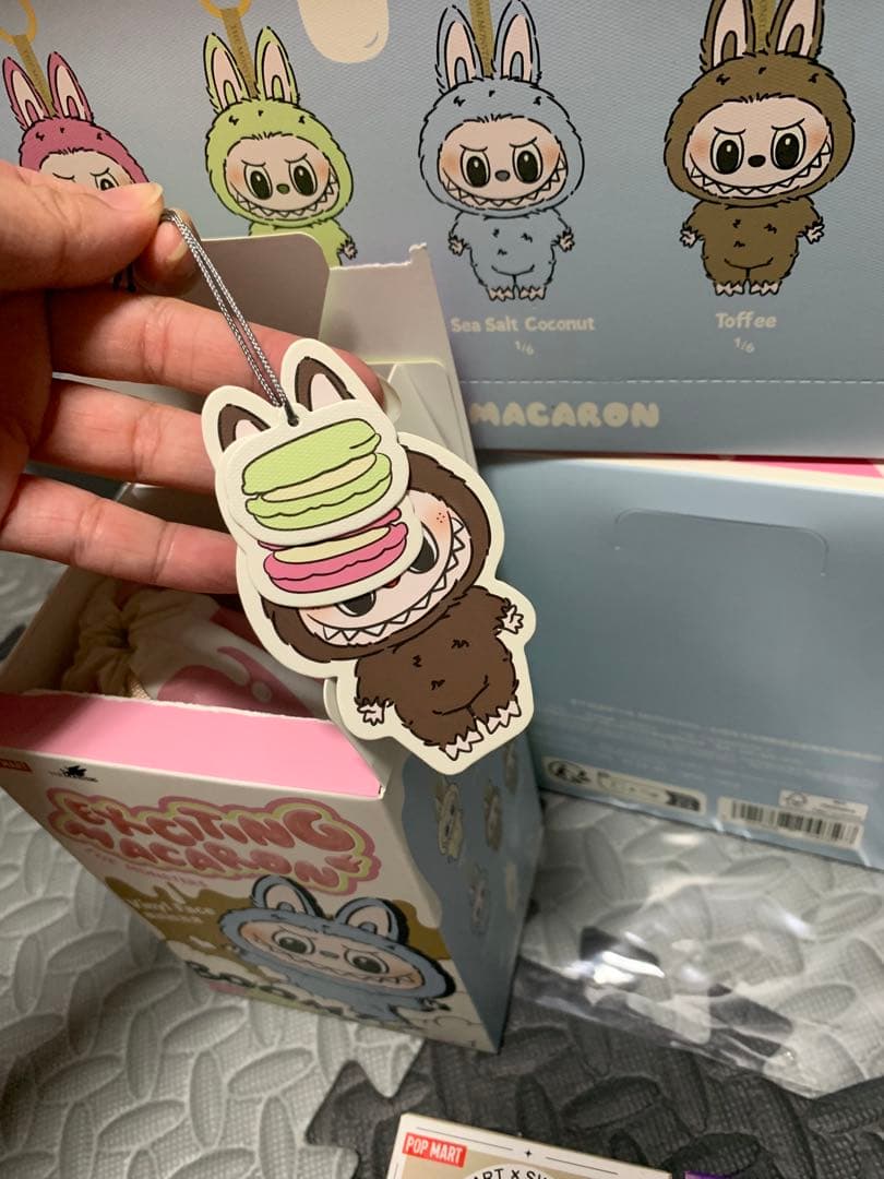 POP MART Exciting Macaron ブラウンマスコット