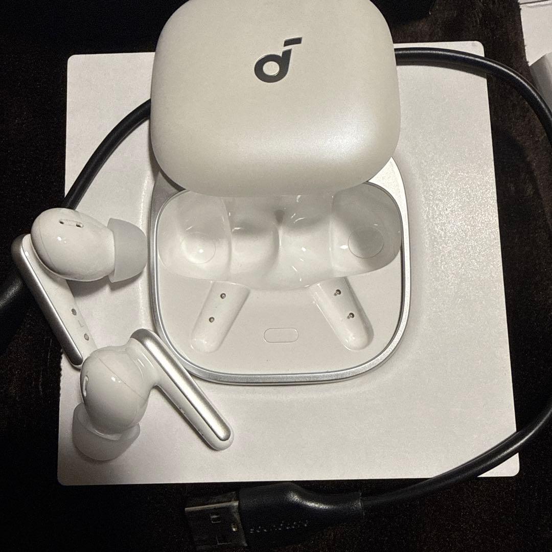 soundcore Liberty 5 ワイヤレスイヤホン　ホワイト