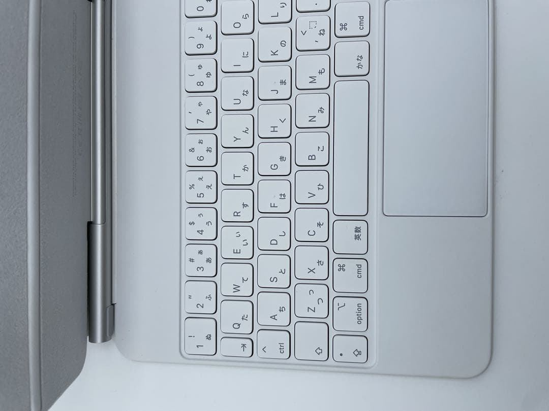 11インチiPad Magic Keyboard 日本語 ホワイト