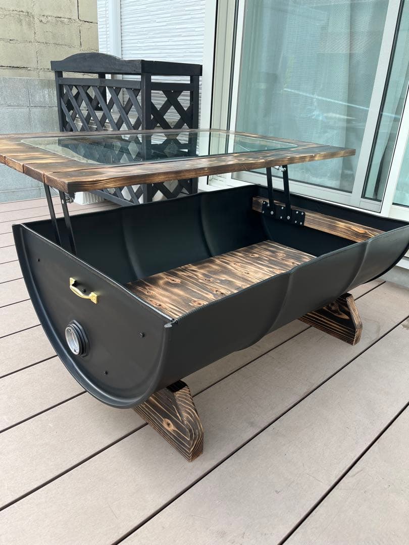 うじうじ　ドラム缶テーブル