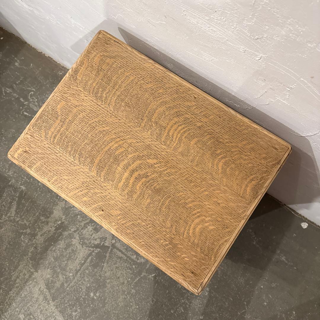 ヴィンテージ　木製サイドテーブル　扉収納付き　剥離