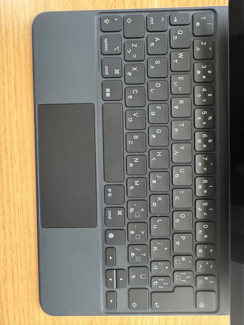 iPad Air（第5世代ブラック64GB Wi-Fiモデル）+純正キーボード