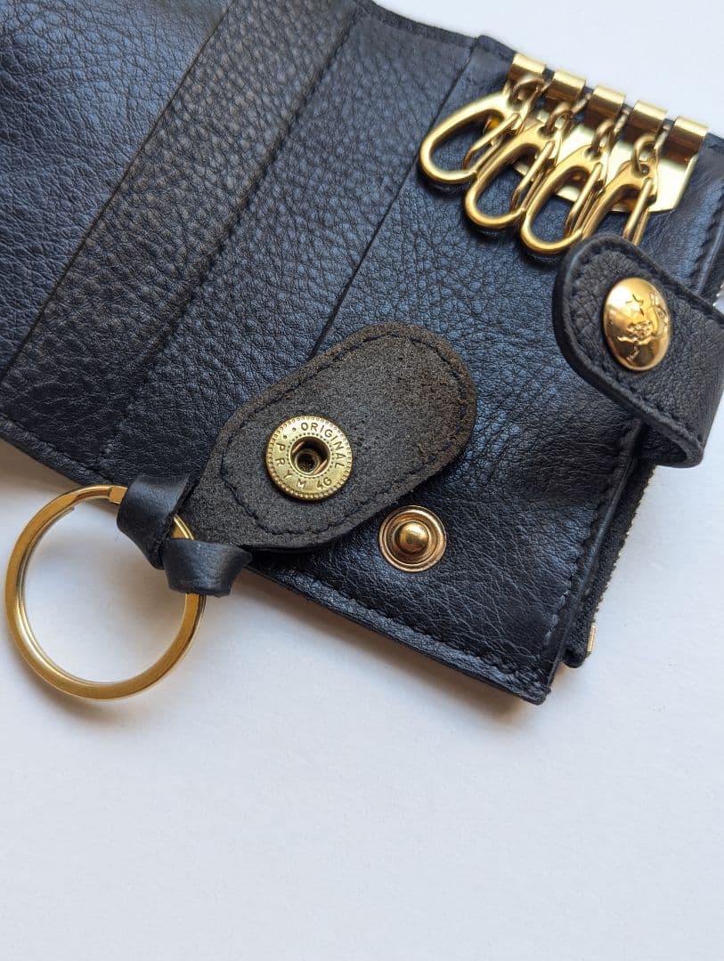 イルビゾンテ キーケース パース ブラック 男女兼用