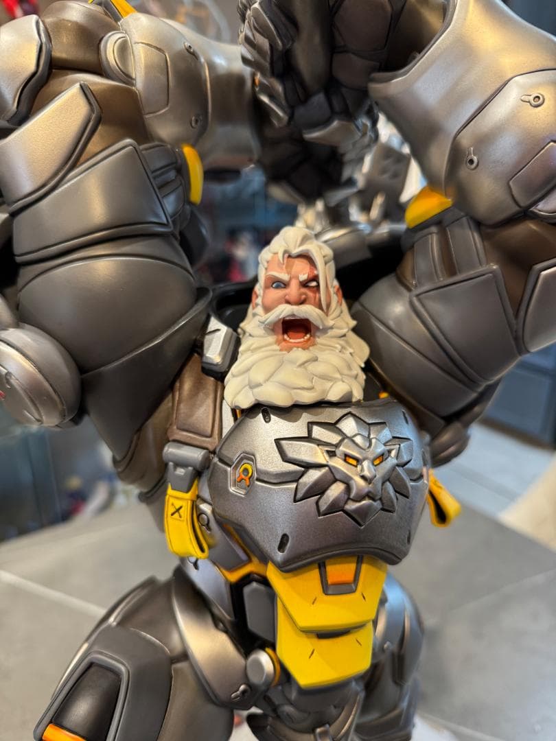 オーバーウォッチ　ラインハルト フィギュア スタチュー OVERWATCH