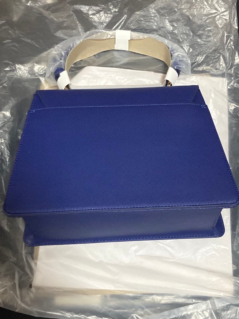 ツイステッドワンダーランド ポムフィオーレ寮 エンブレムバッグ