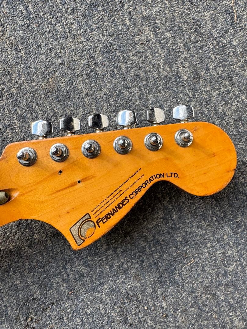 ストラトキャスター サンバースト