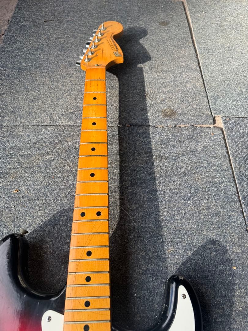 ストラトキャスター サンバースト