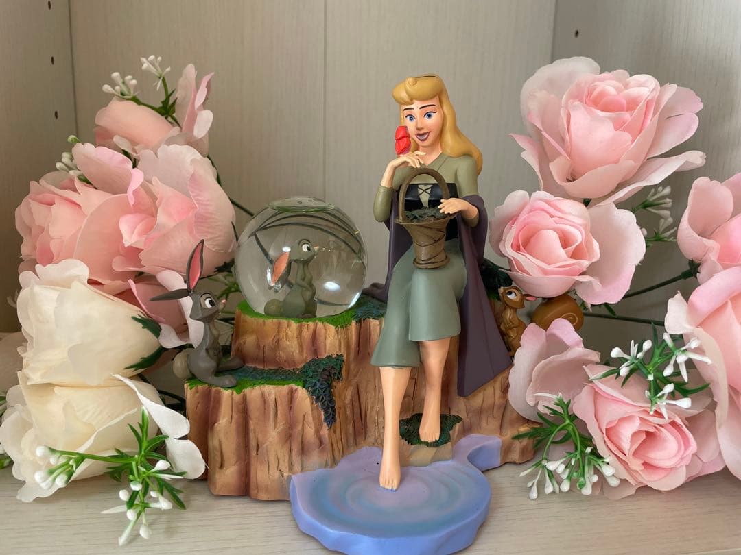 【数量限定】DisneyStore ブライアローズ スノーグローブ