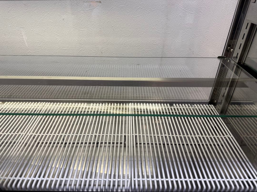 ネスター　冷蔵ディスプレイ　卓上型　厨房　飲食店　RDC-152R355-1