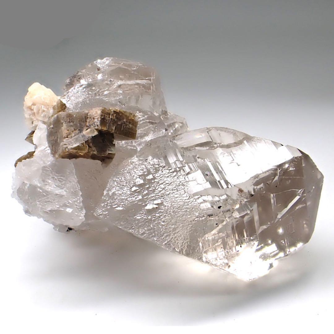 【パキスタン産】ライトスモーキークォーツ