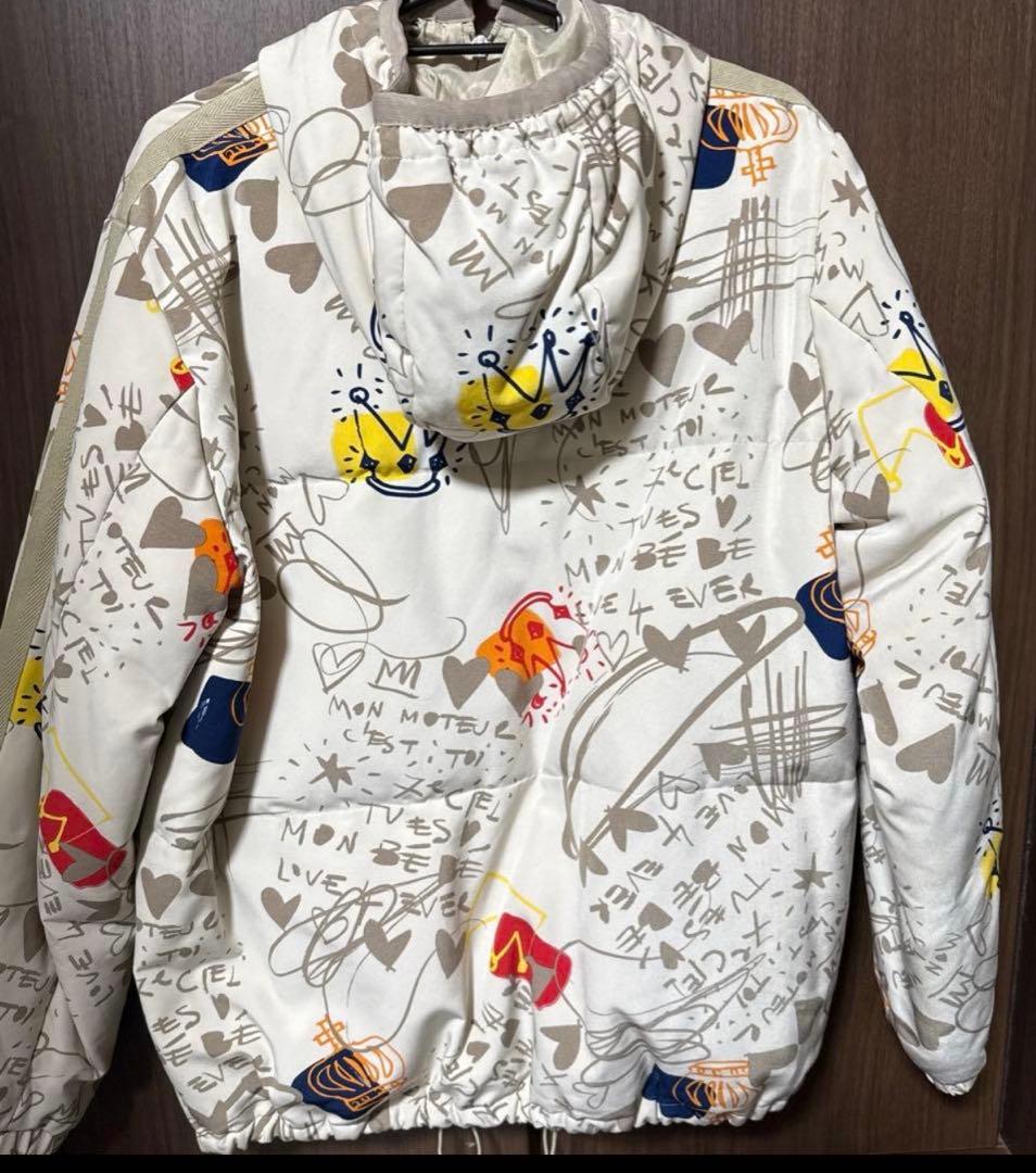 【極美品】最終SALE。カステルパジャック　総柄デザイン　ダウンジャケット