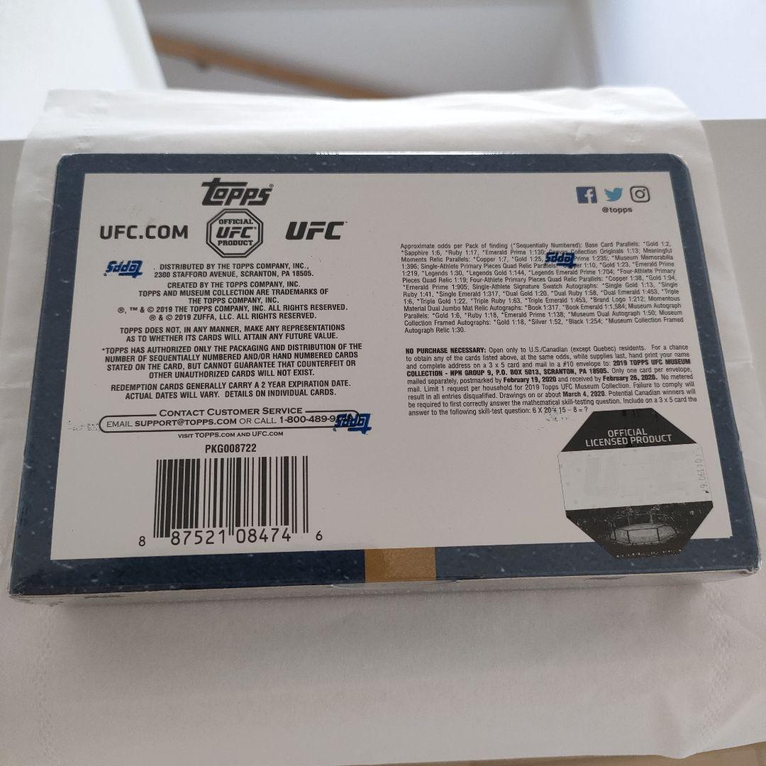 UFC　サイン　カード　未開封