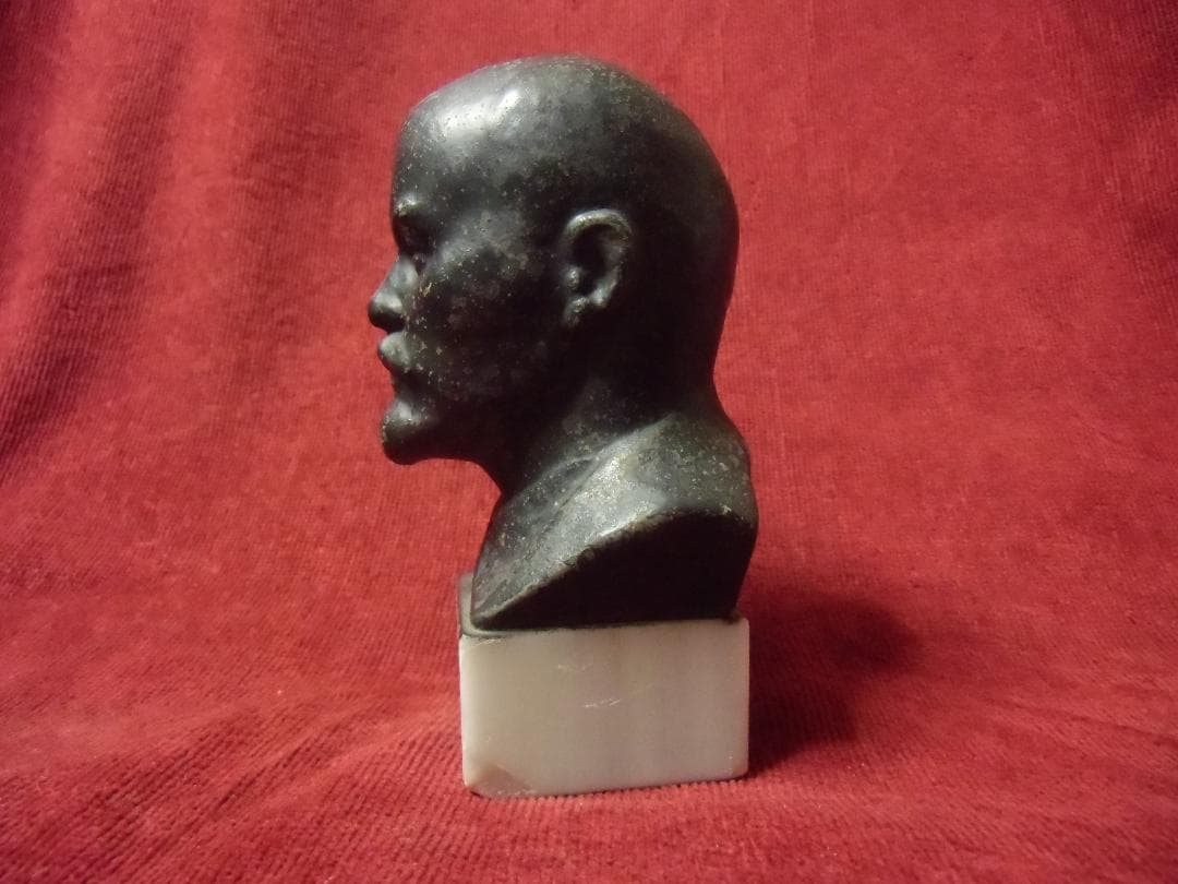 ★ＣＣＣＰ★ソビエト連邦/ソ連軍/ソビエト軍＊イングレーブ入レーニン胸像（実物）