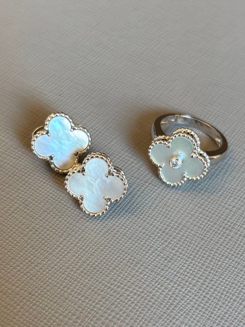 Van Cleef & Arpels ヴィンテージアルハンブラ ピアス　WG