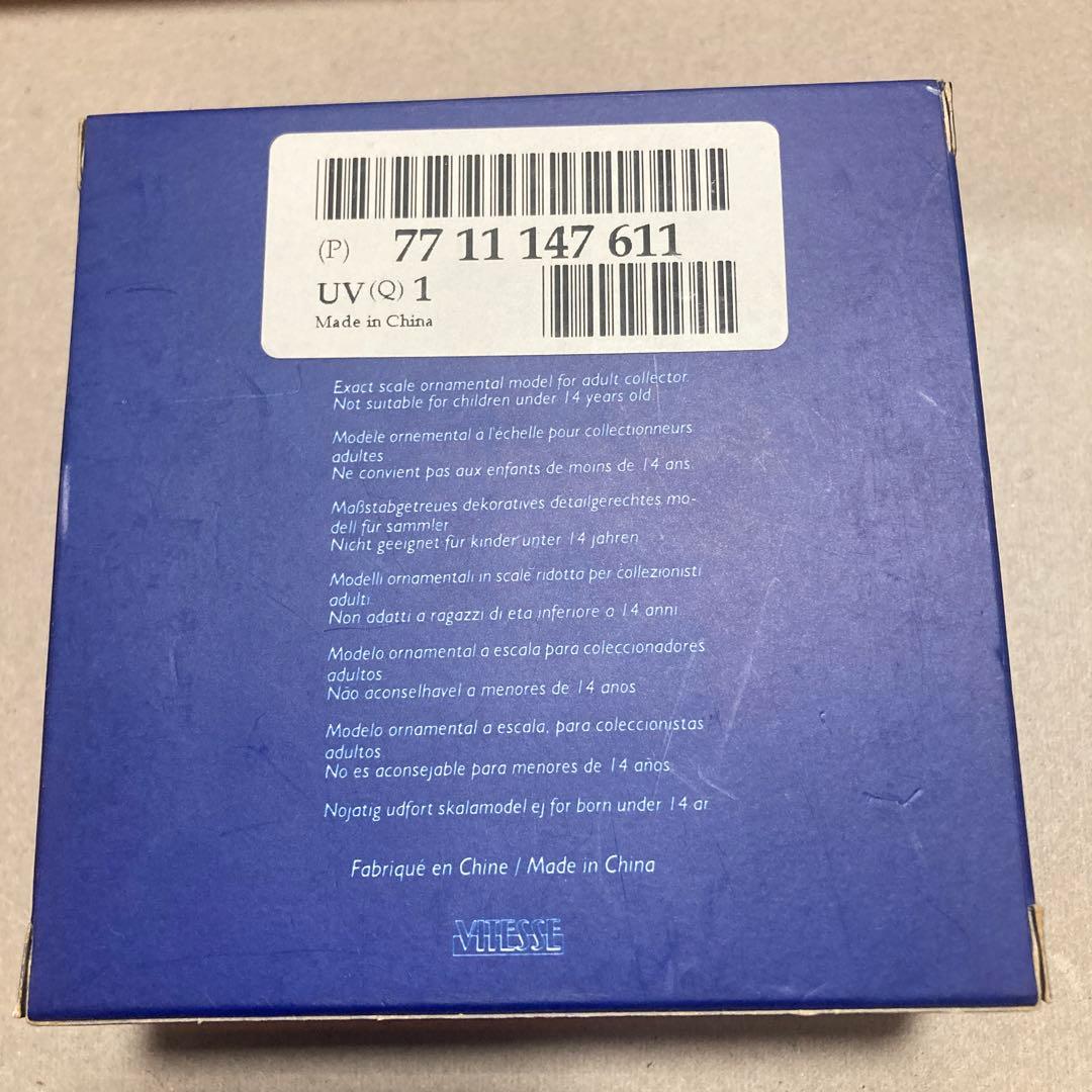 新品 ルノー マキシ メガーヌ ダイキャスト ミニカー 1996 1/43