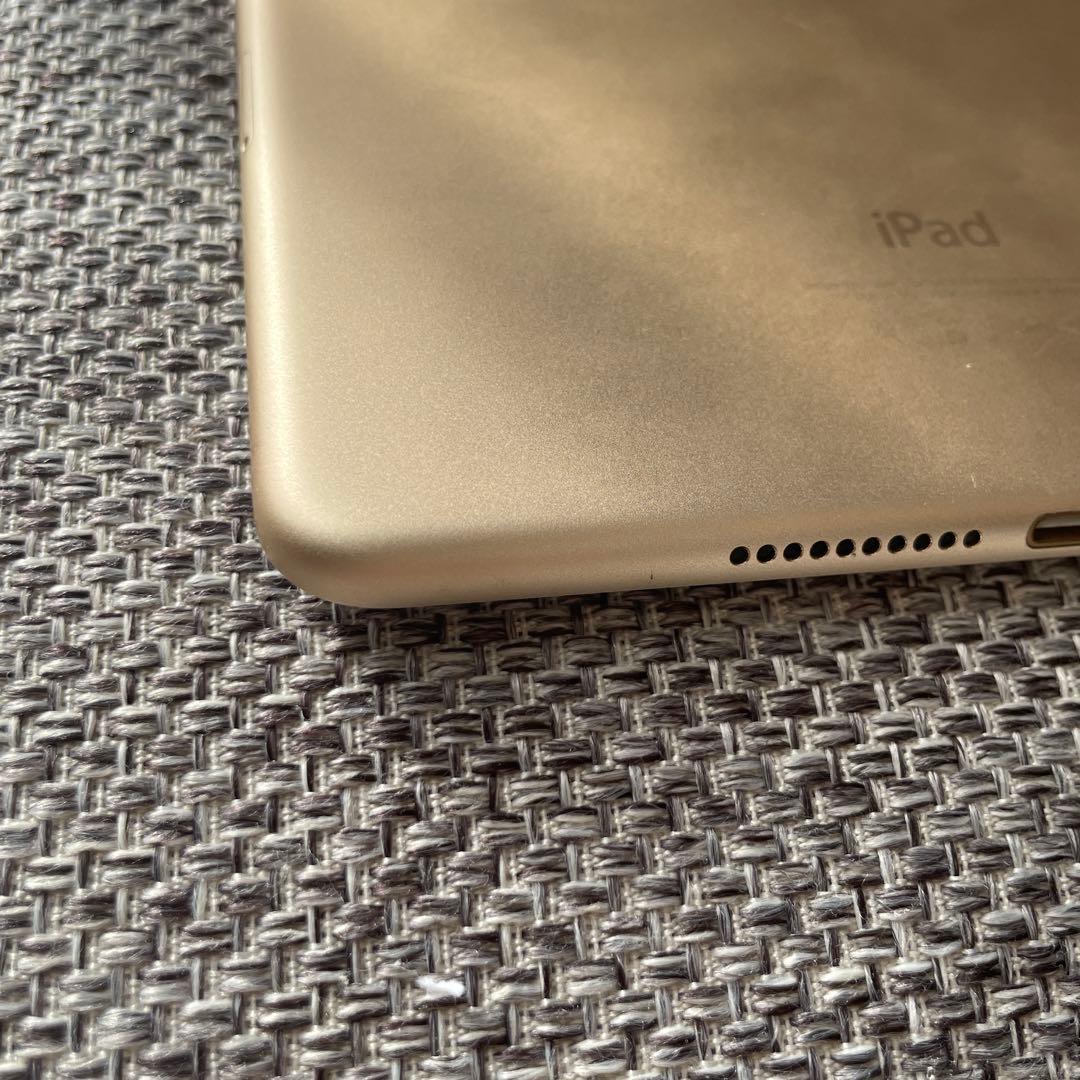 【美品】iPad mini4 128GB SIMフリー 【当日発送】