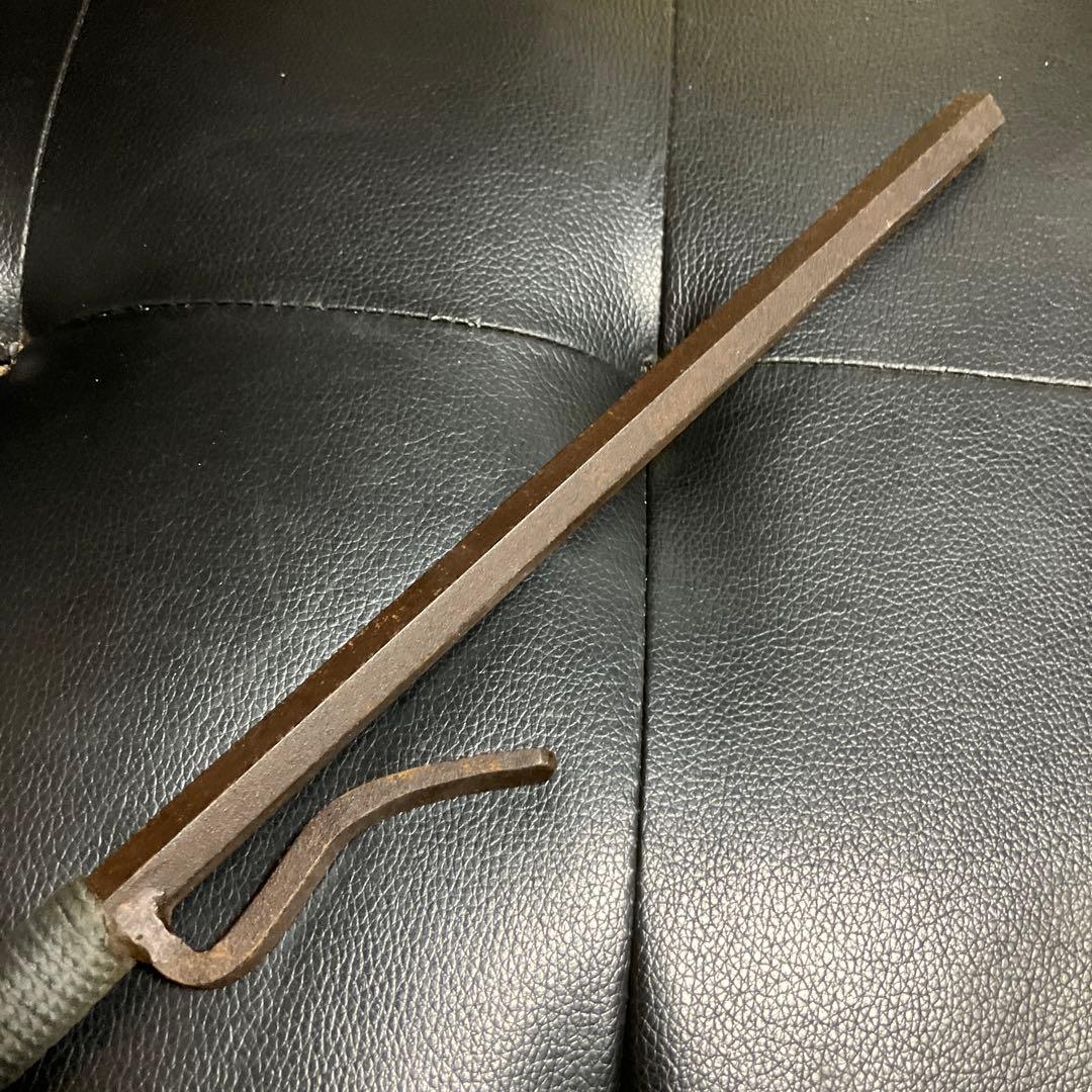 骨董　六角形の古い十手　武士　十手持ち　武具　甲冑　長期保管現状品