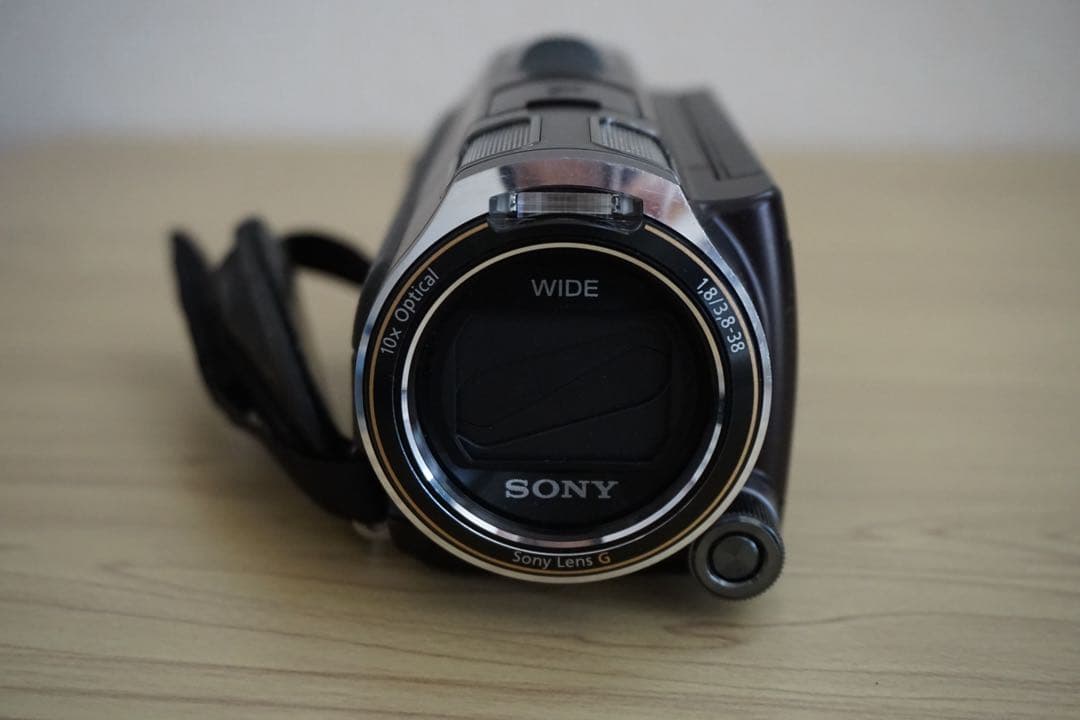 SONY HDR-CX560V ハンディカム 12.3メガピクセル