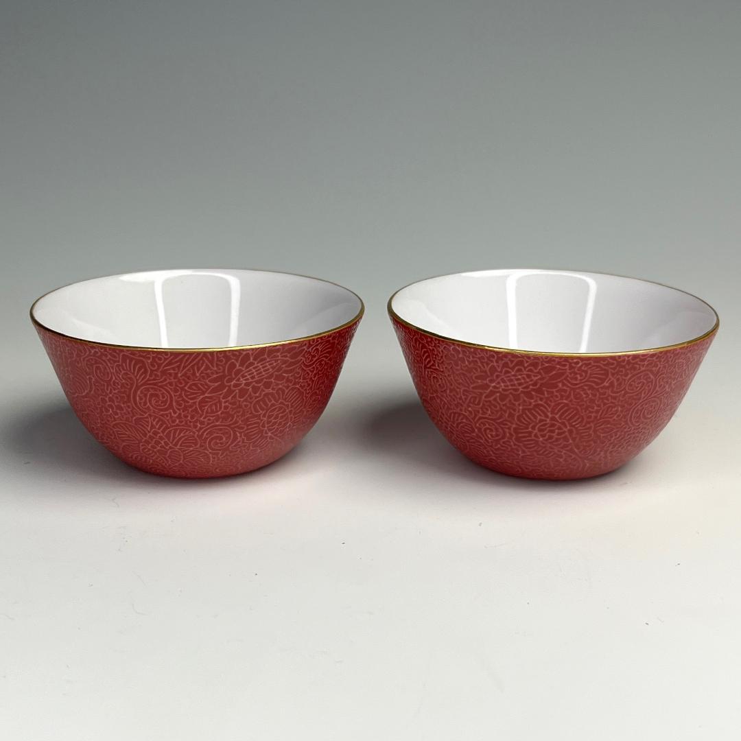 胭脂紅地陰刻唐草紋杯 乾隆年製 款 擺件中国美術 唐物骨董 時代物 A836