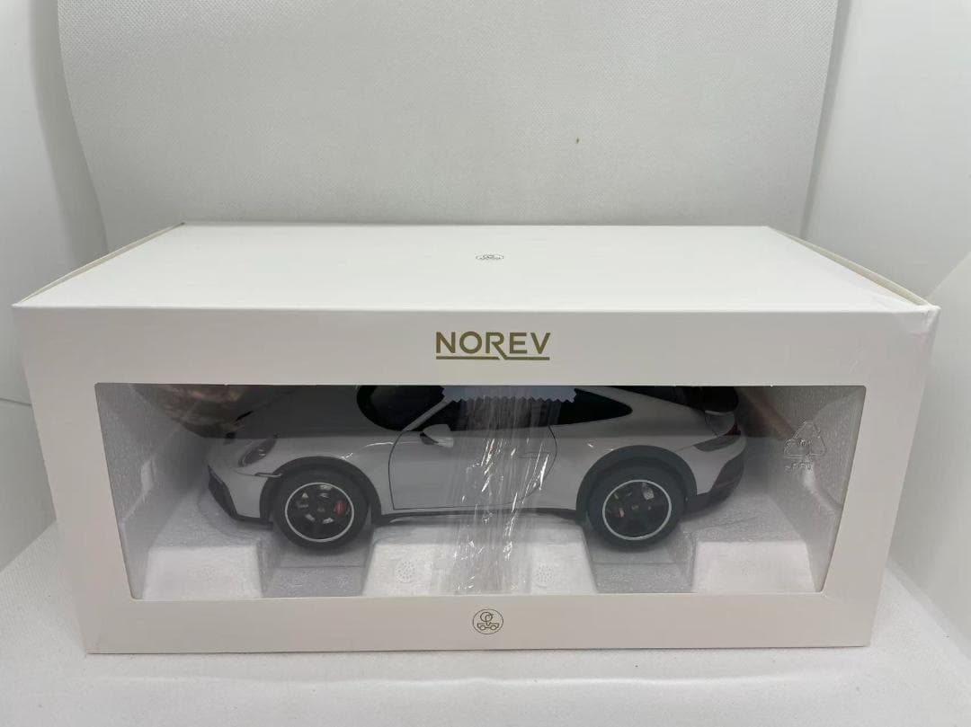 304-047 ノレブ 1/18 ポルシェ 911 Dakar 2023