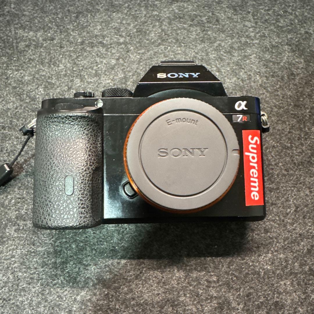 SONY α7R 初代 ミラーレスカメラ 本体　ブラック