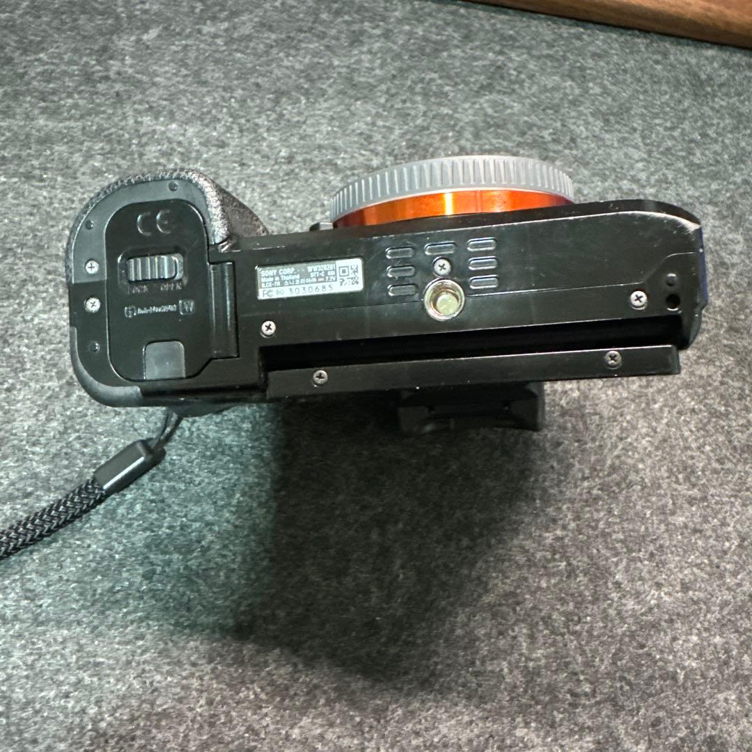 SONY α7R 初代 ミラーレスカメラ 本体　ブラック