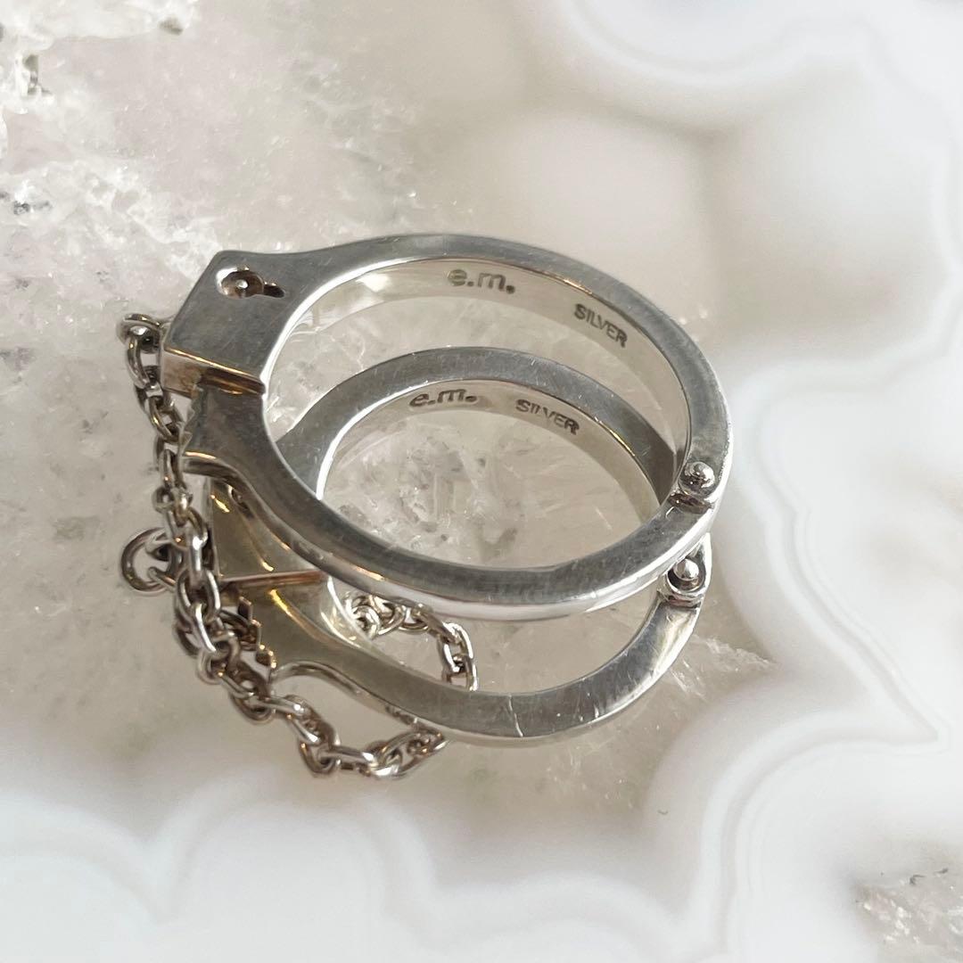 e.m. イーエム 手錠リング　指輪　ダブル　二連　チェーン