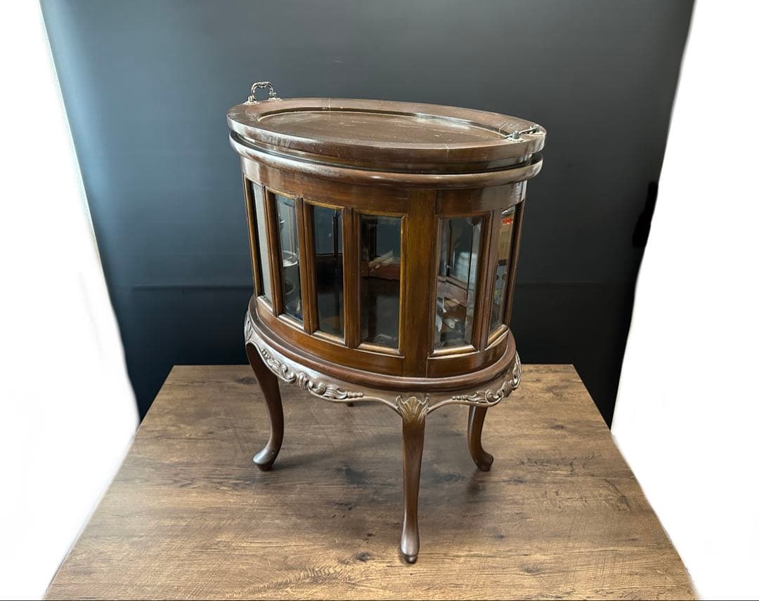 英国アンティーク　ティーキャビネット