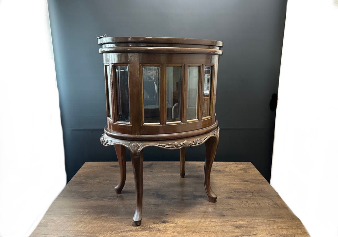 英国アンティーク　ティーキャビネット