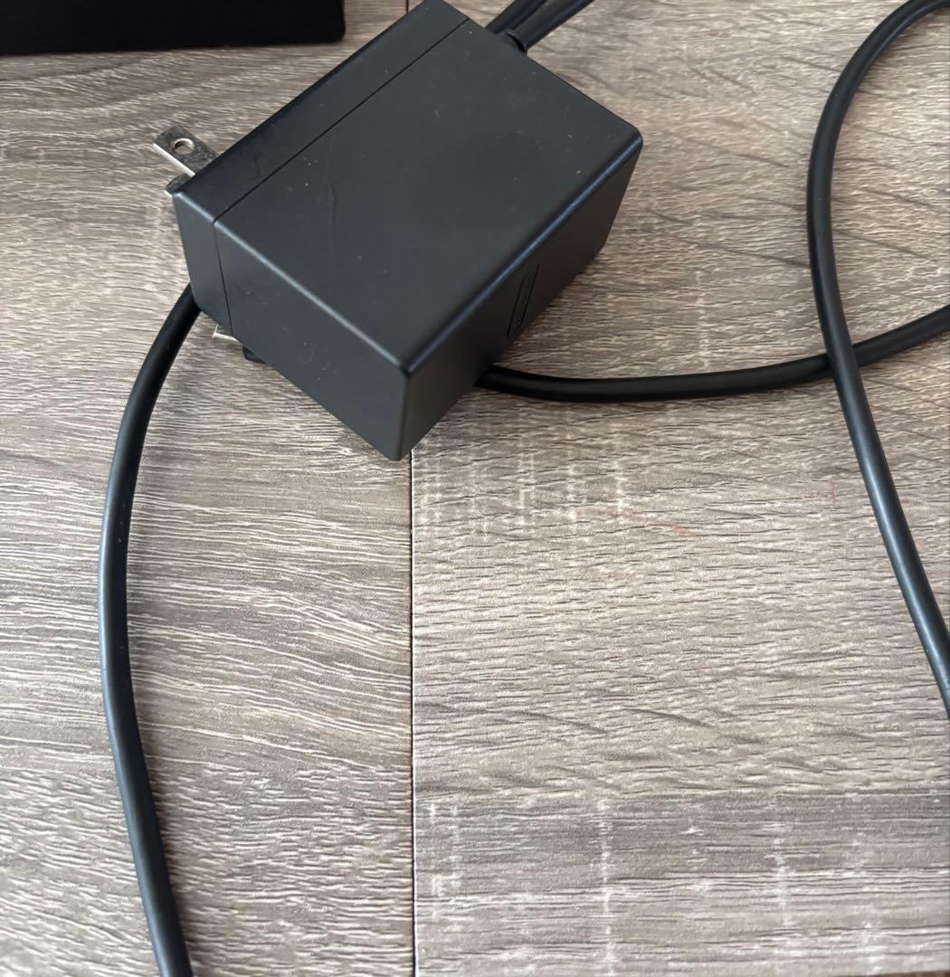 Nintendo Switch 本体 ブラック　(ジョイコン、HDMIなし)