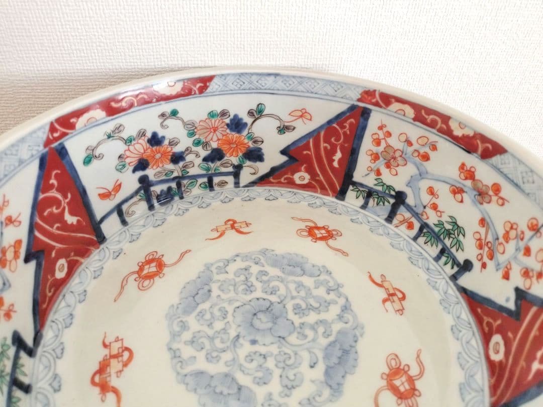 お値下げしました、古伊万里　色絵　梅・菊・蝶紋大鉢